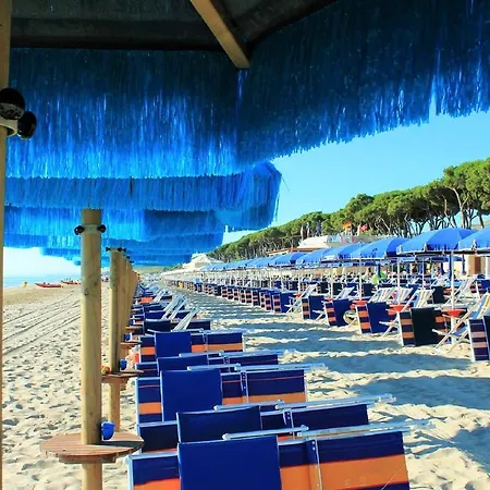 Caterina A4 Vacanza Пинето